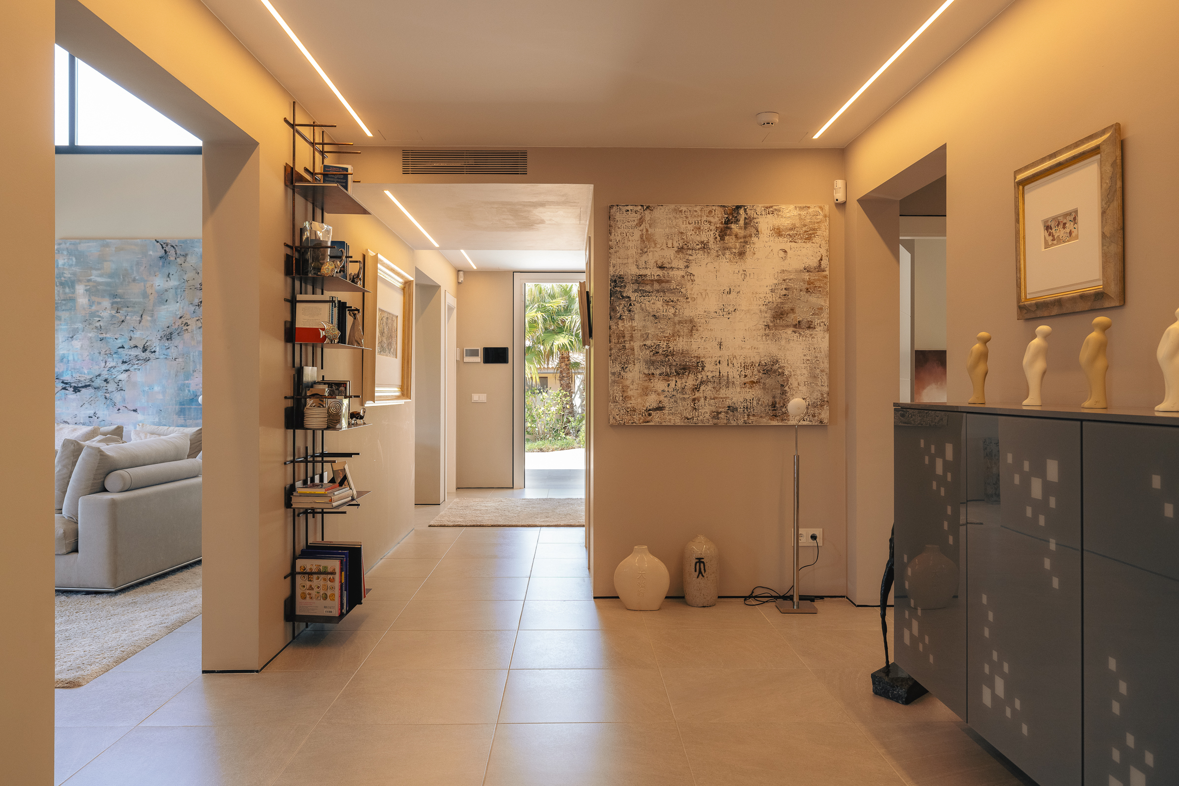 Contemporary 4-Bedroom Villa in Cala Vinyes with Pool — image 26