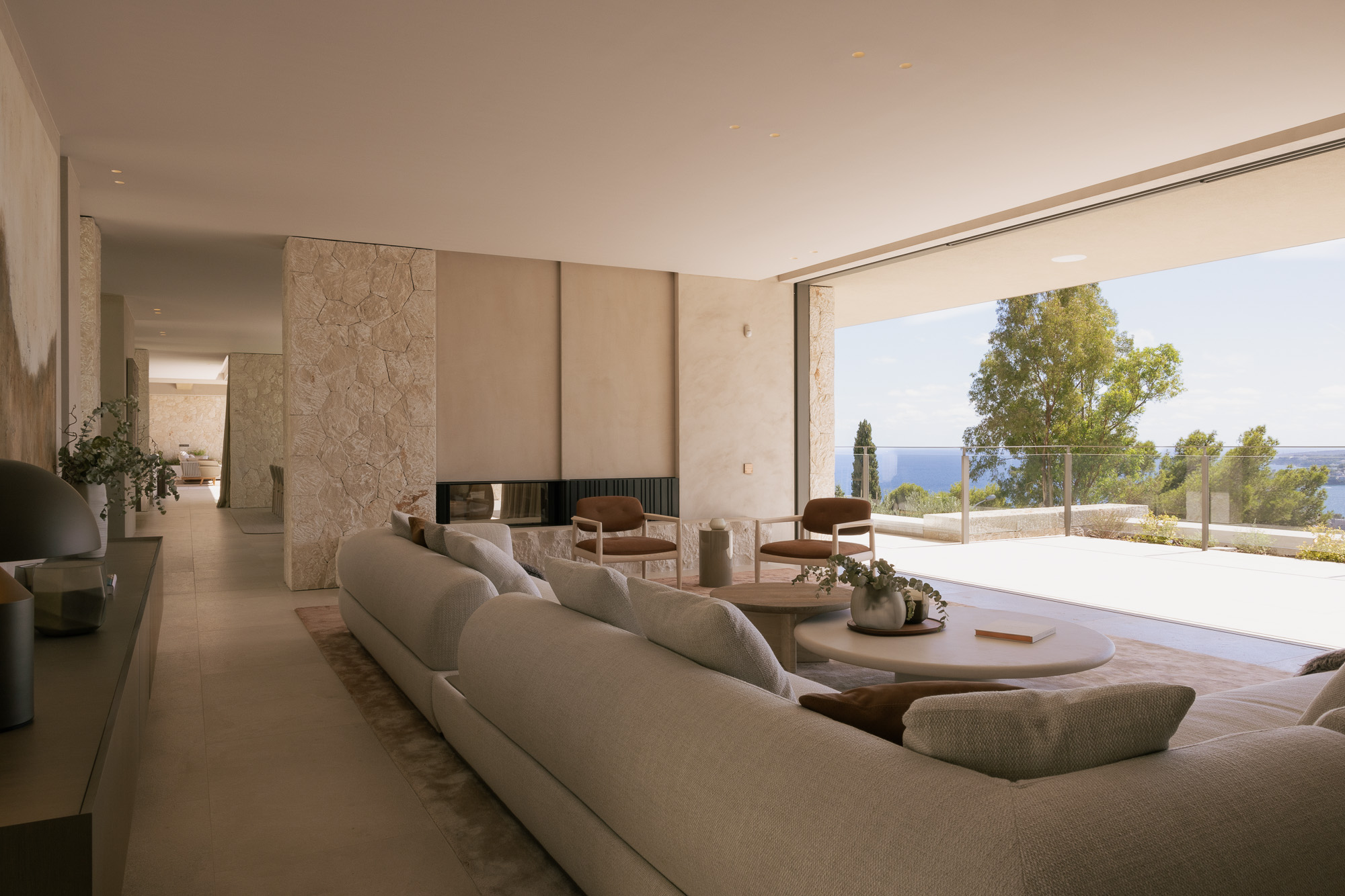 Elegant 5-Bedroom Villa in Costa den Blanes with Pool and Terrace — 8