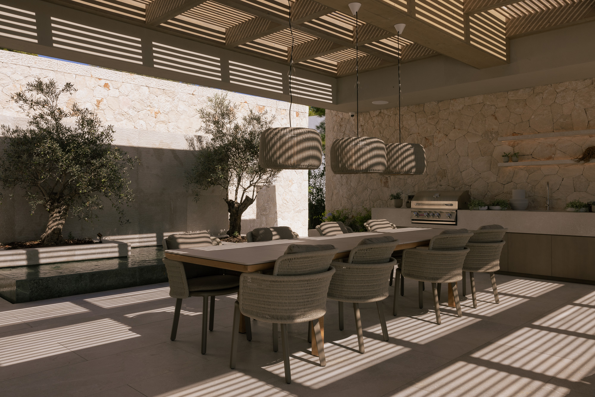 Elegant 5-Bedroom Villa in Costa den Blanes with Pool and Terrace — image 18