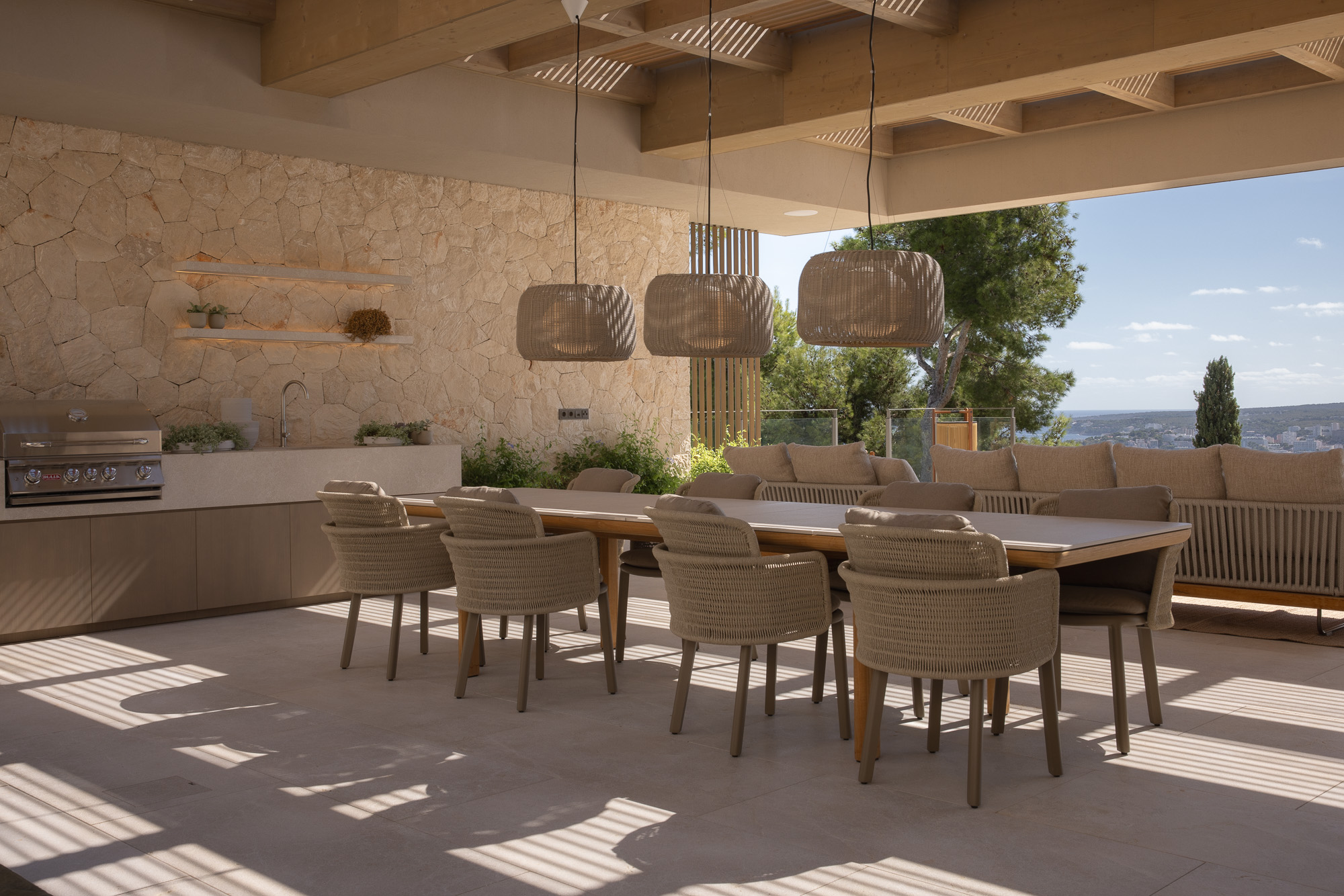 Elegant 5-Bedroom Villa in Costa den Blanes with Pool and Terrace — 2
