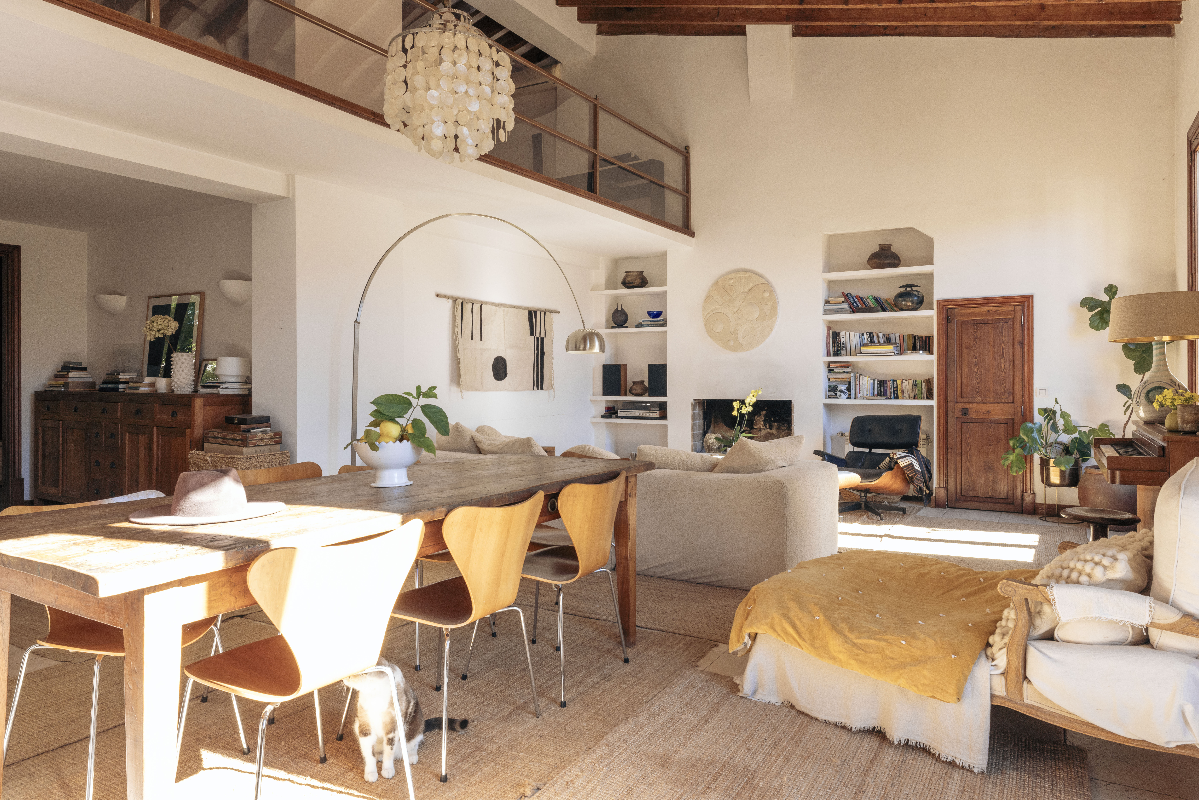 Exclusive 4-Bedroom Villa in El Terreno with Sea Views — 2