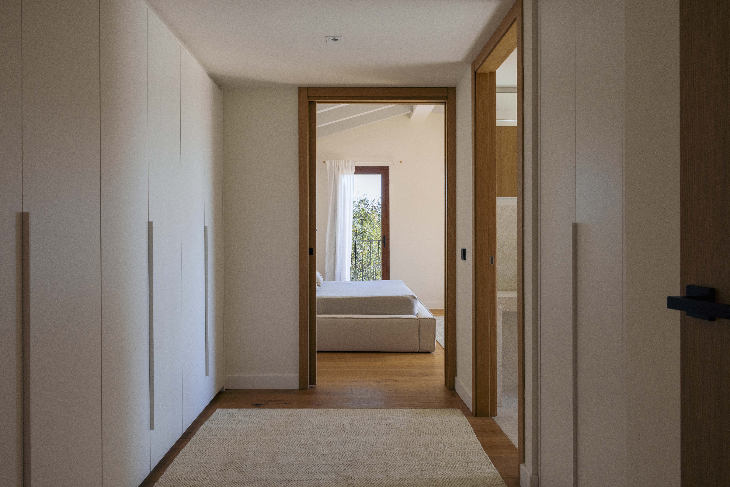 Luxurious 5-Bedroom Villa in Es Capdella with Pool and Garden — 8
