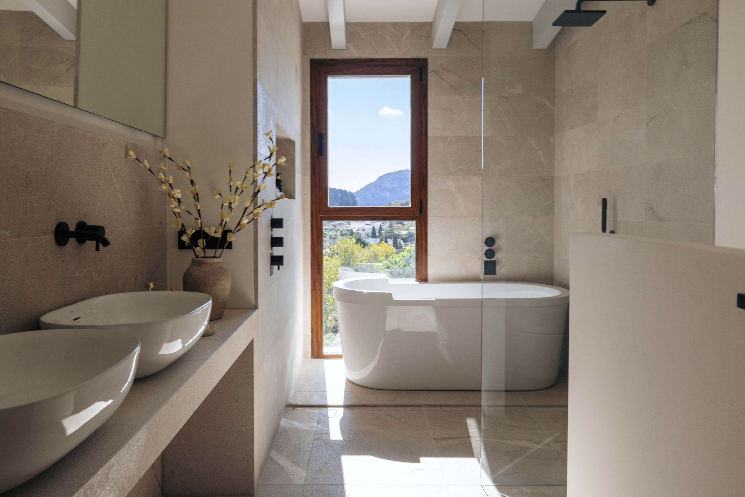 Luxurious 5-Bedroom Villa in Es Capdella with Pool and Garden — image 12