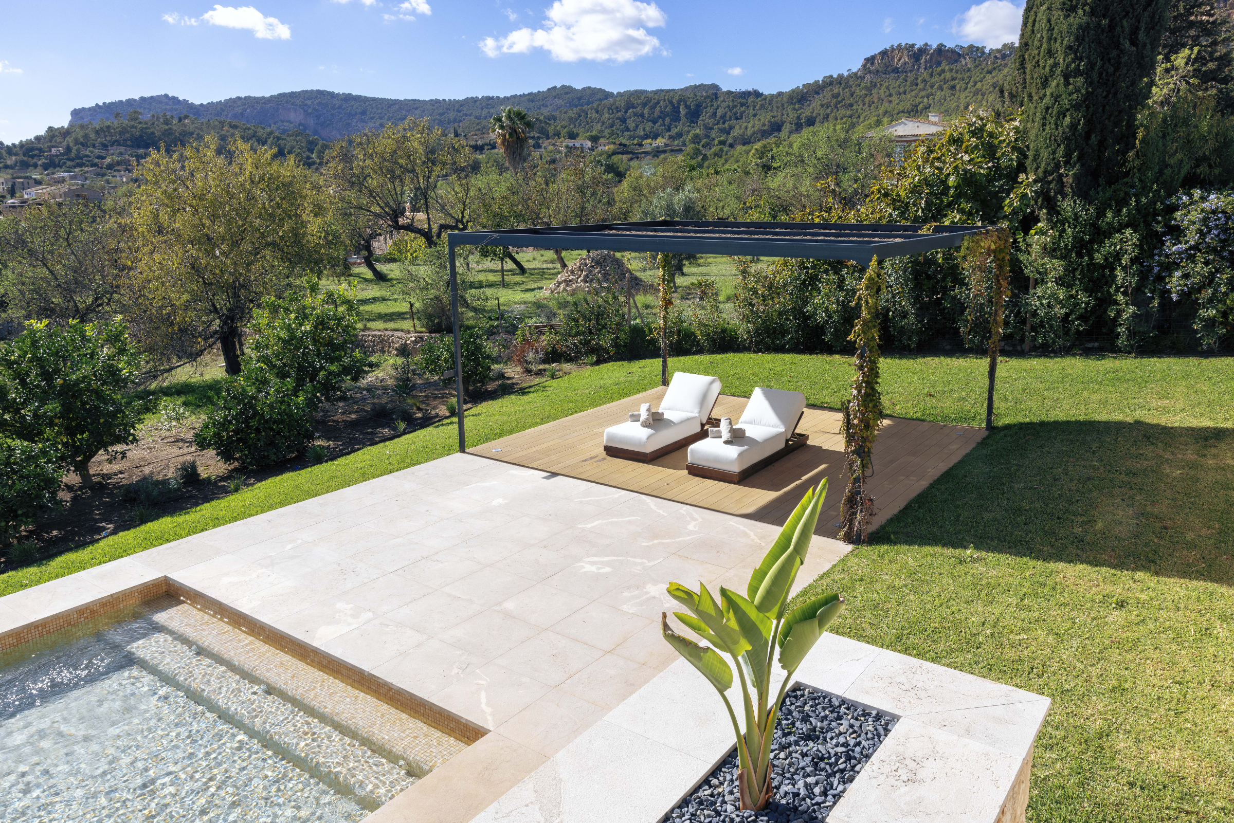 Luxurious 5-Bedroom Villa in Es Capdella with Pool and Garden — image 26