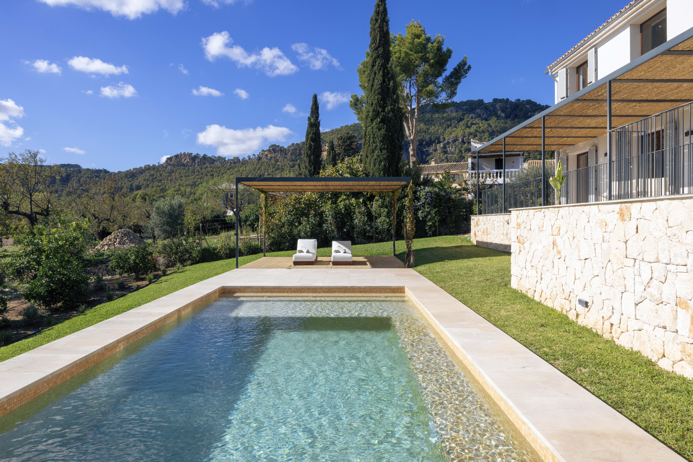 Luxurious 5-Bedroom Villa in Es Capdella with Pool and Garden — image 27