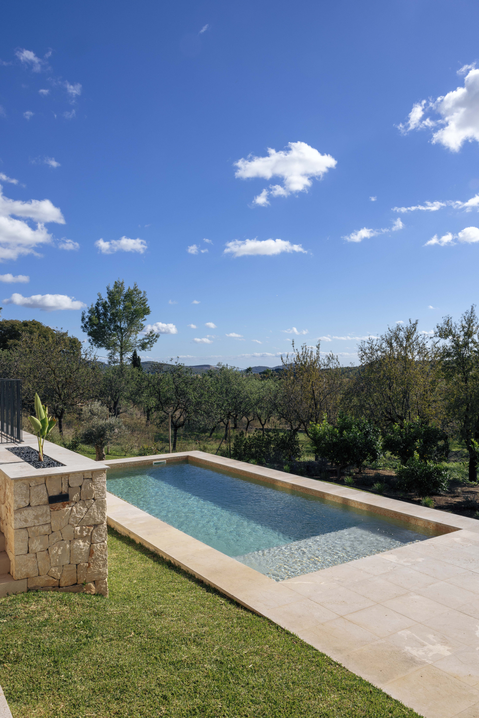 Luxurious 5-Bedroom Villa in Es Capdella with Pool and Garden — image 33