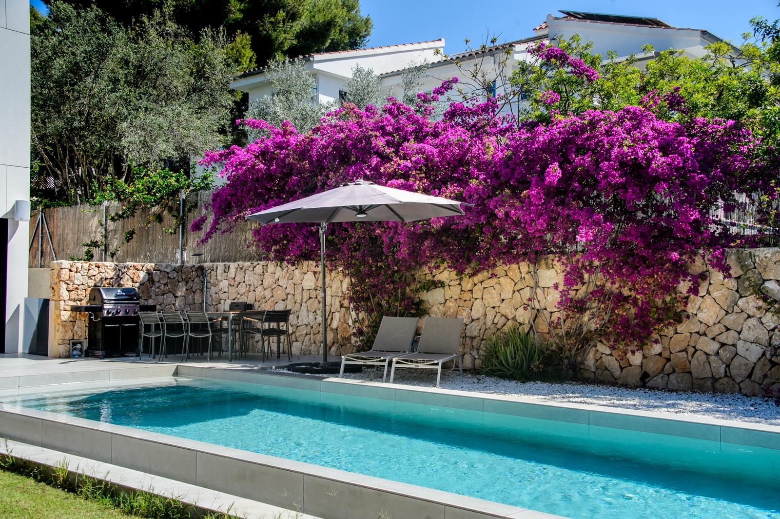 Contemporary Villa with Elegant Mediterranean Living — 6