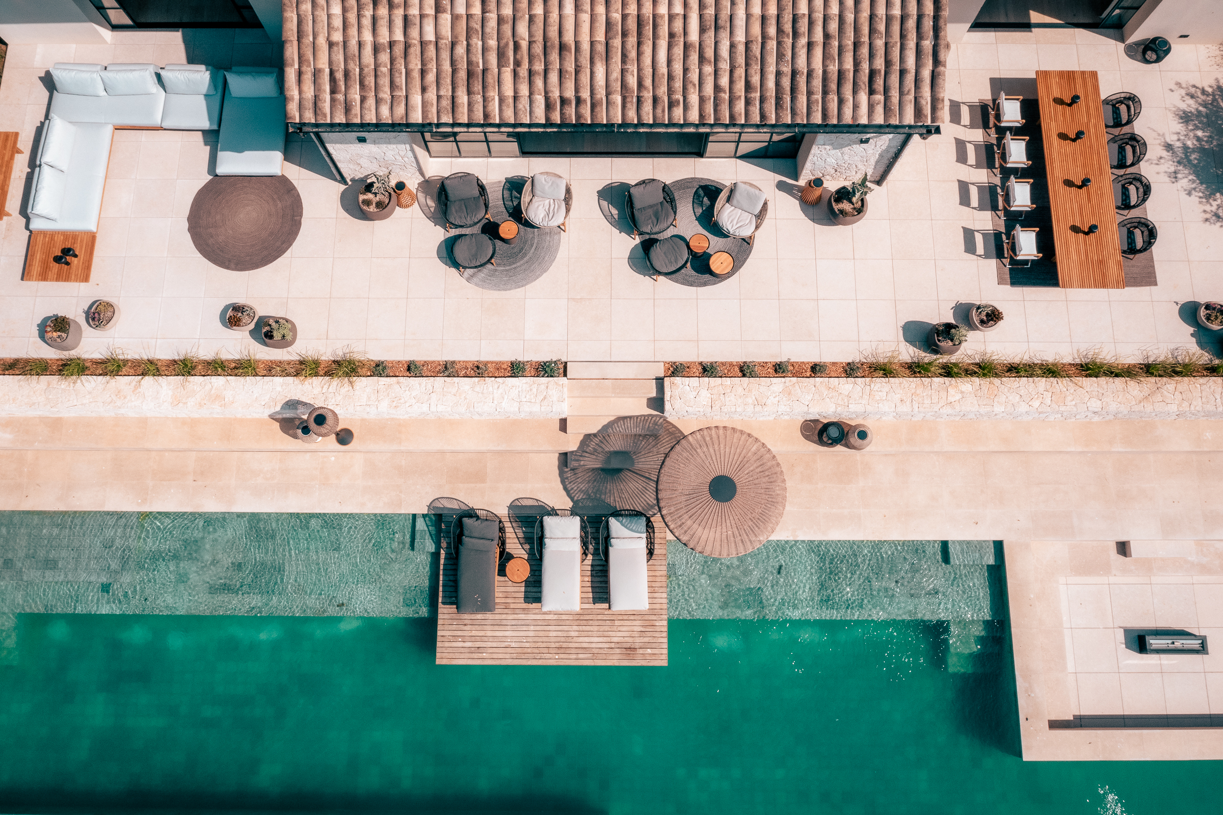 Elegant 5-Bedroom Villa in Old Bendinat with Sea Views — image 19