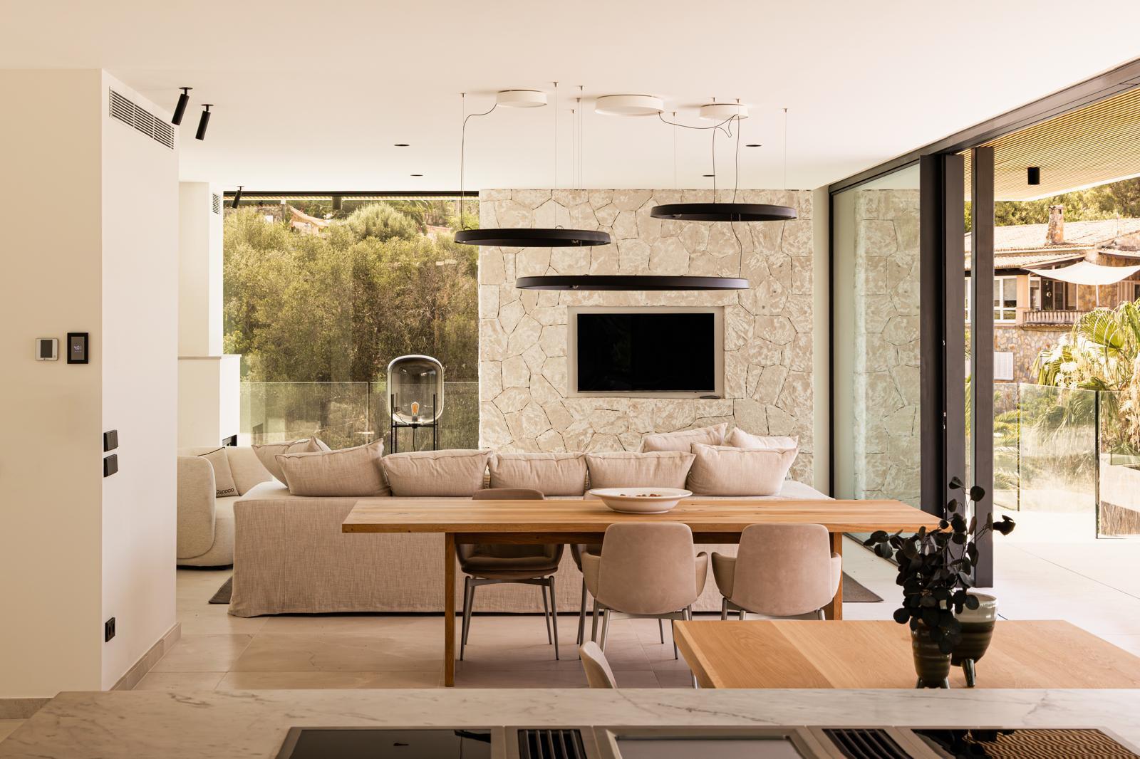 Exceptional New-Build Villa Moments from the Sea in Old Bendinat — 3