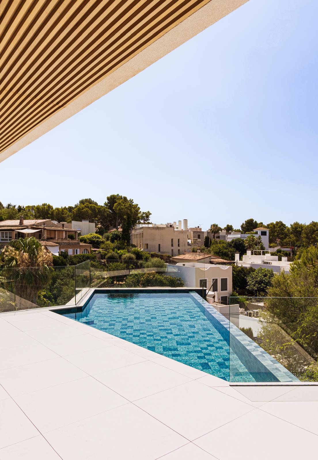 Exceptional New-Build Villa Moments from the Sea in Old Bendinat — image 12