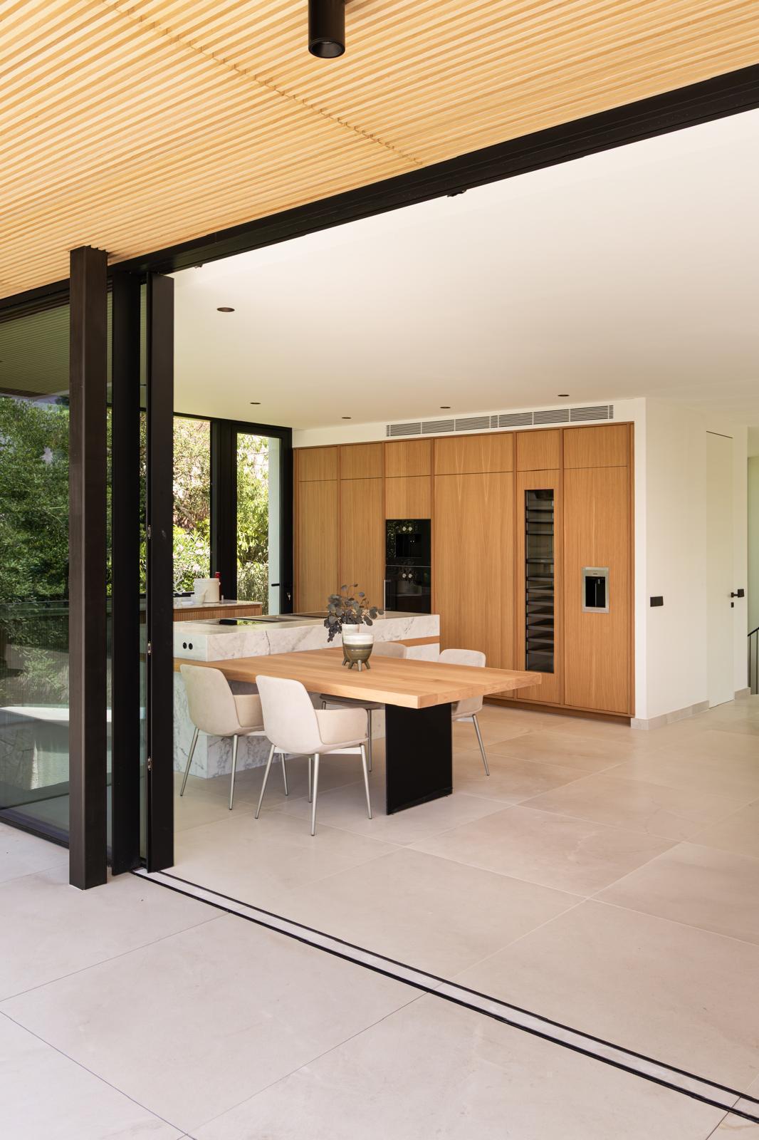 Exceptional New-Build Villa Moments from the Sea in Old Bendinat — image 21