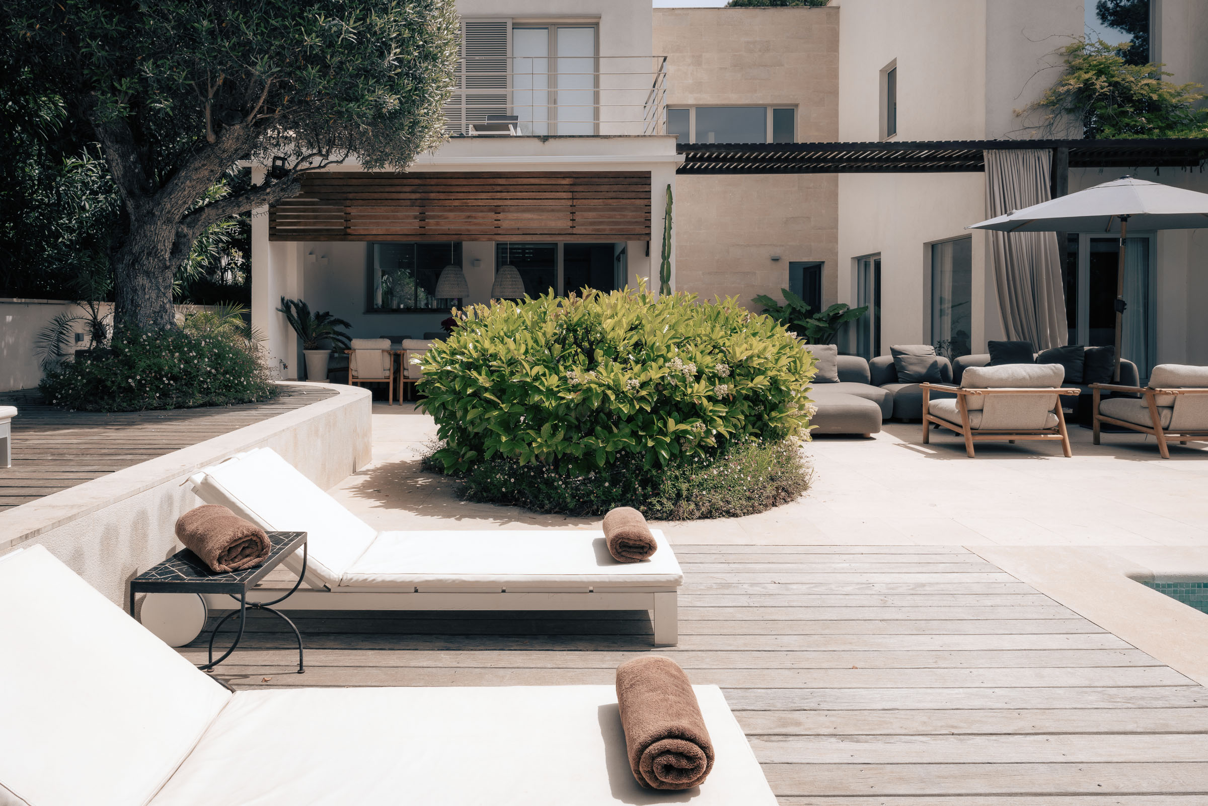 Mediterranean Villa Just Steps from the Sea in Old Bendinat — 4