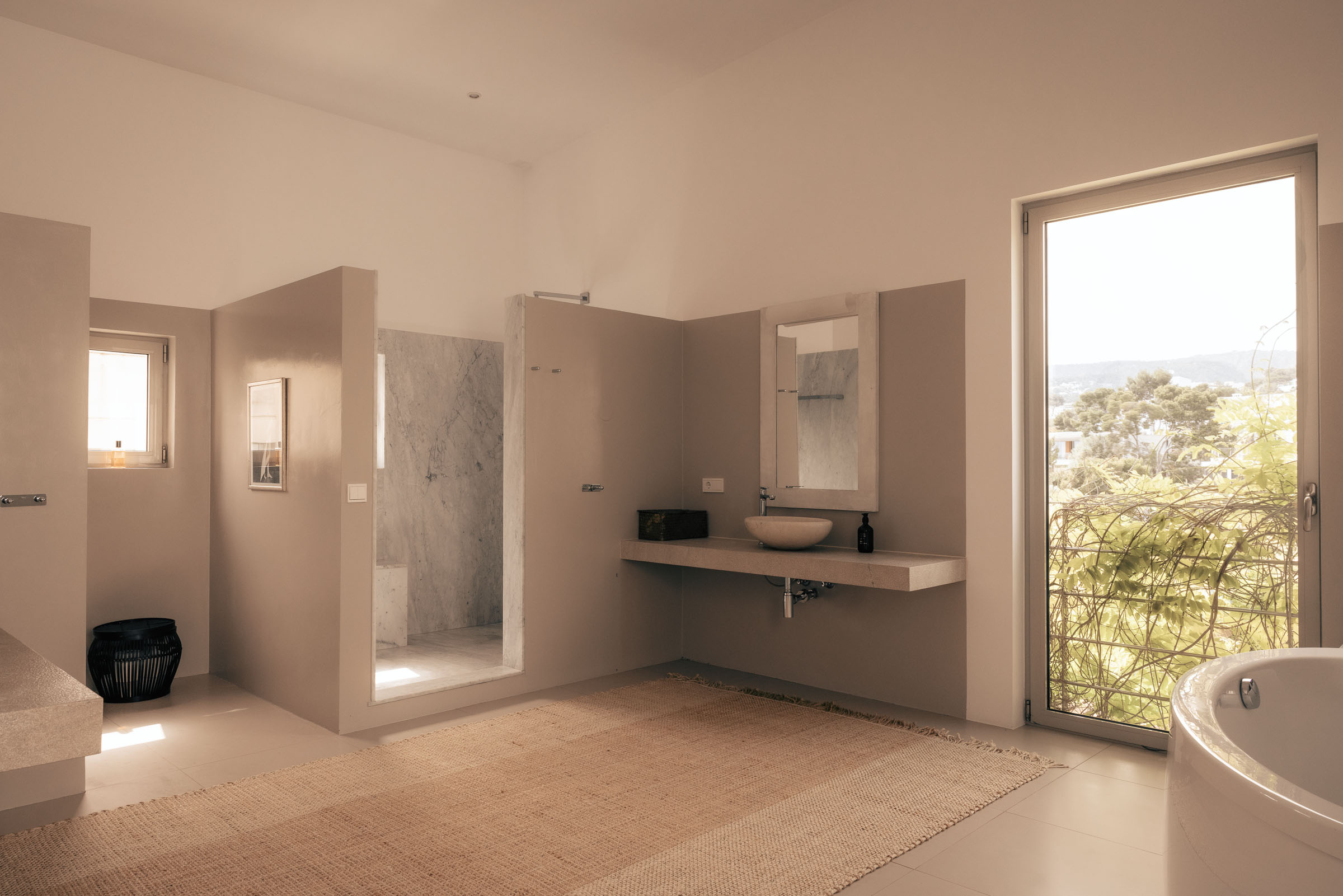 Mediterranean Villa Just Steps from the Sea in Old Bendinat — image 15