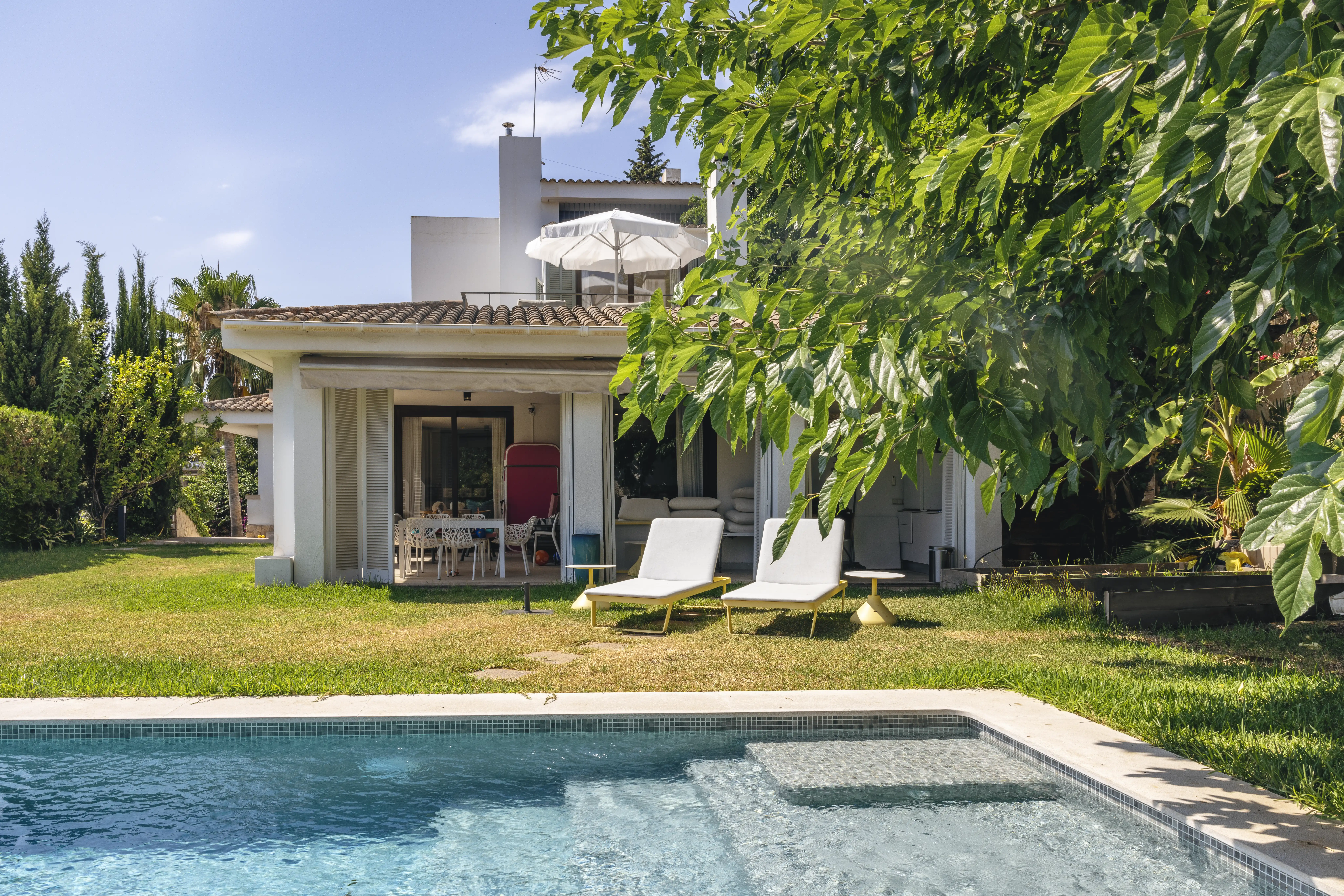 Beautiful 5-Bedroom Villa in Palma with Pool and Terrace — 2