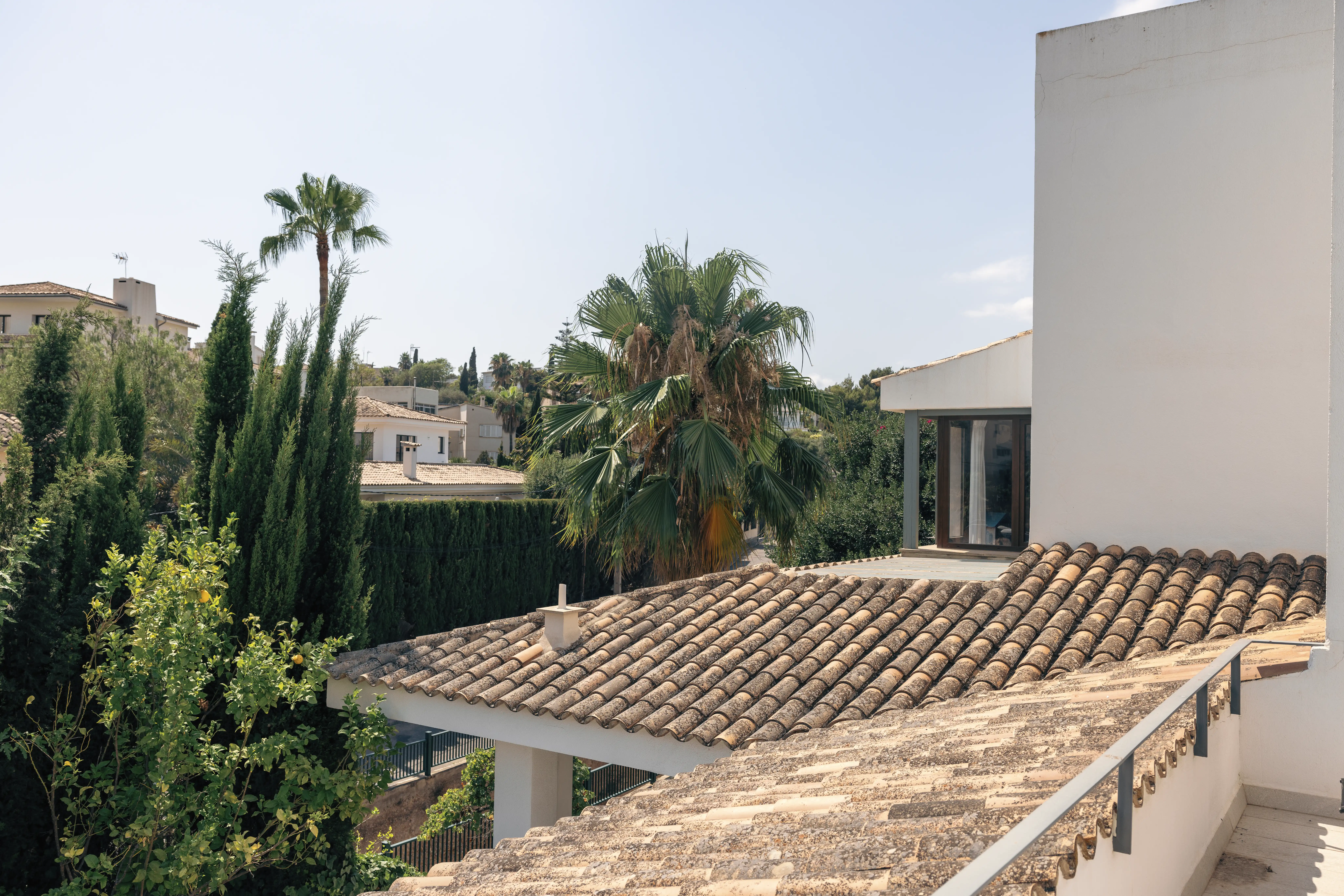 Beautiful 5-Bedroom Villa in Palma with Pool and Terrace — image 18