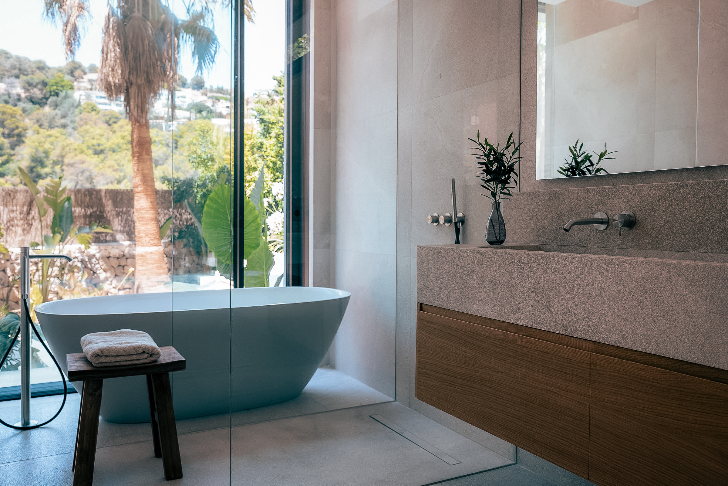 Luxury Mediterranean Villa with Total Privacy in Prestigious Bendinat — 7