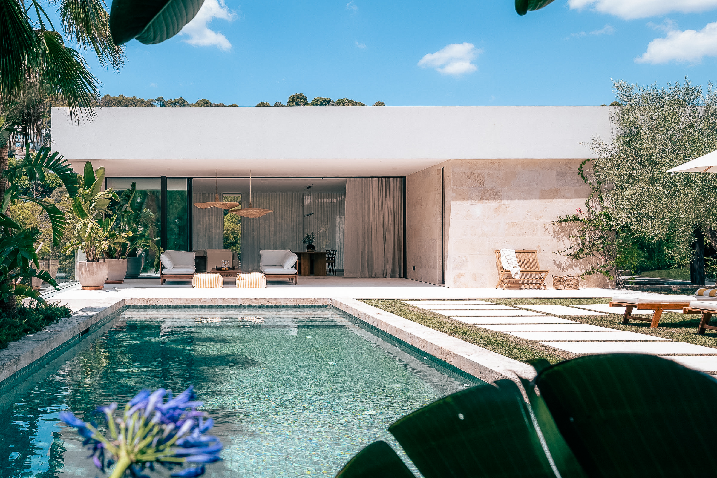 Luxury Mediterranean Villa with Total Privacy in Prestigious Bendinat — image 22