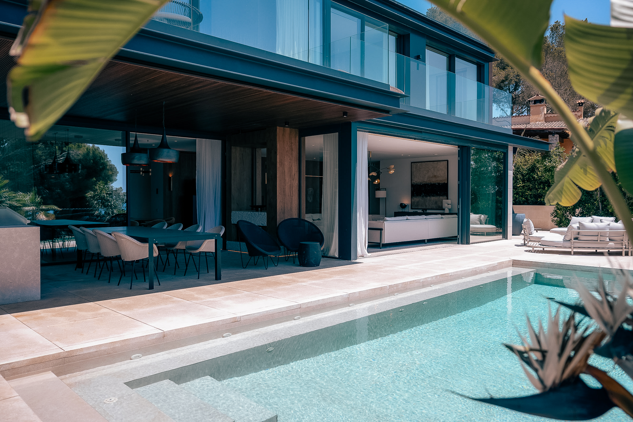Contemporary 4-Bedroom Villa in Portals Nous with Sea Views — 3