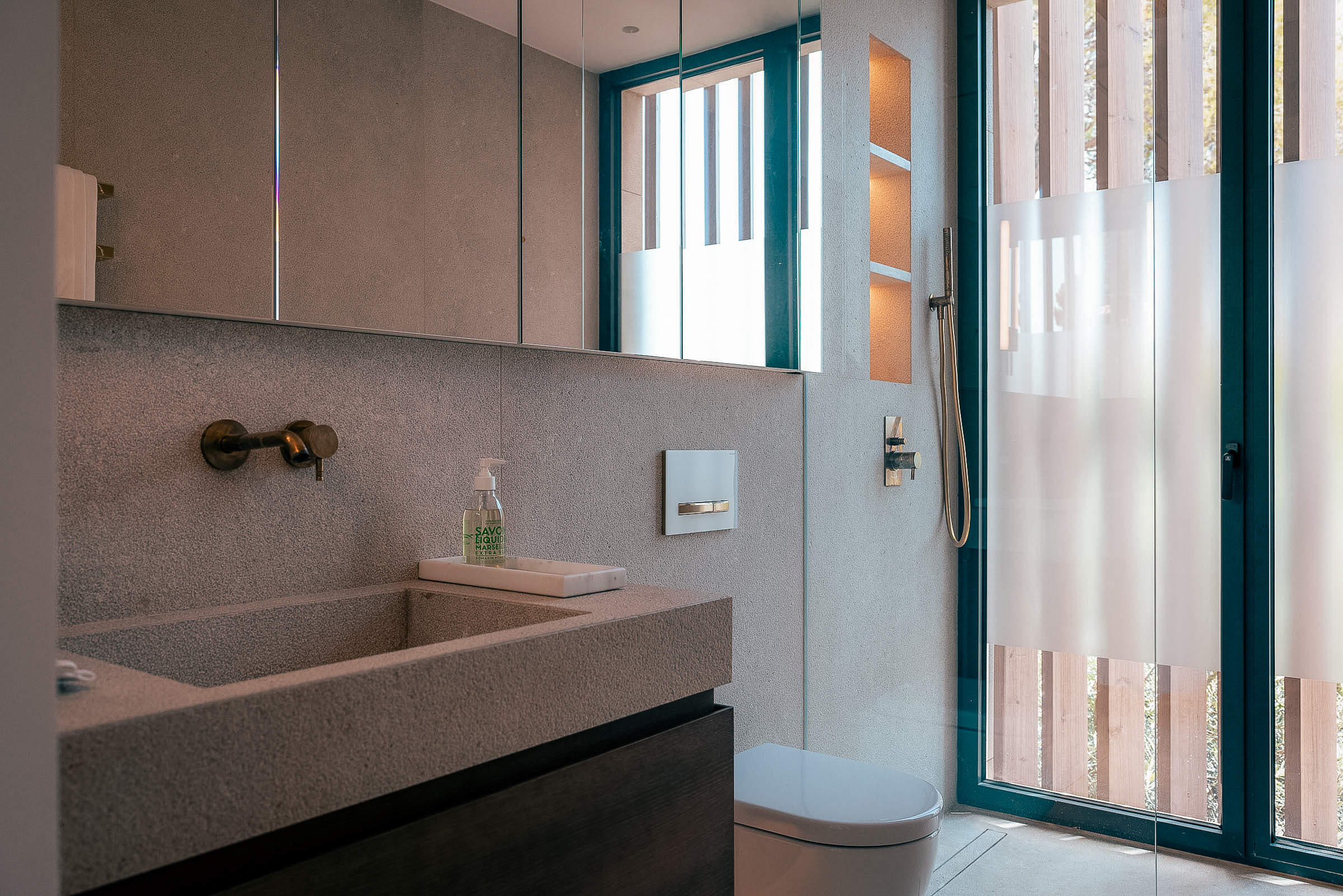 Contemporary 4-Bedroom Villa in Portals Nous with Sea Views — image 15