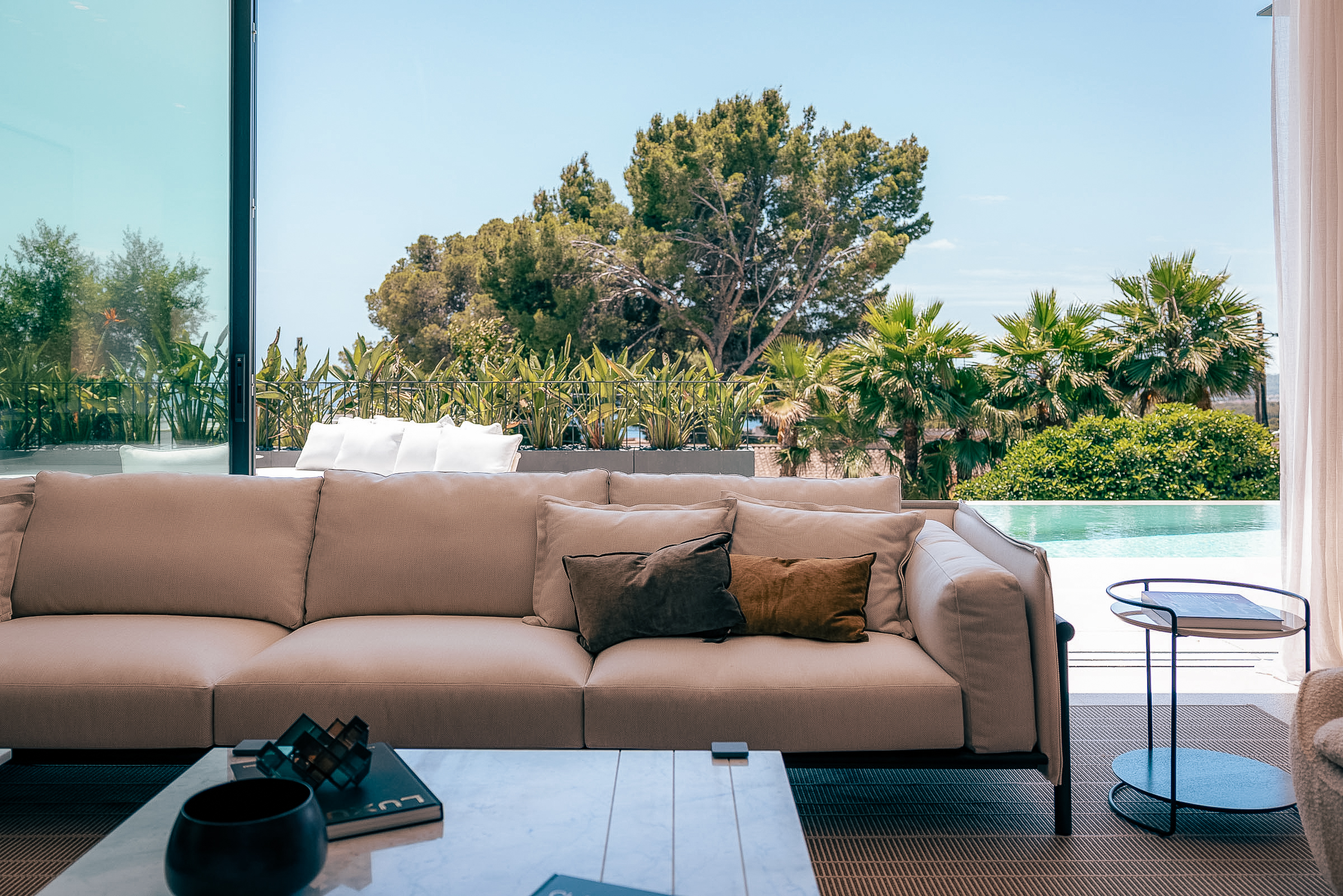 Contemporary 4-Bedroom Villa in Portals Nous with Sea Views — image 26