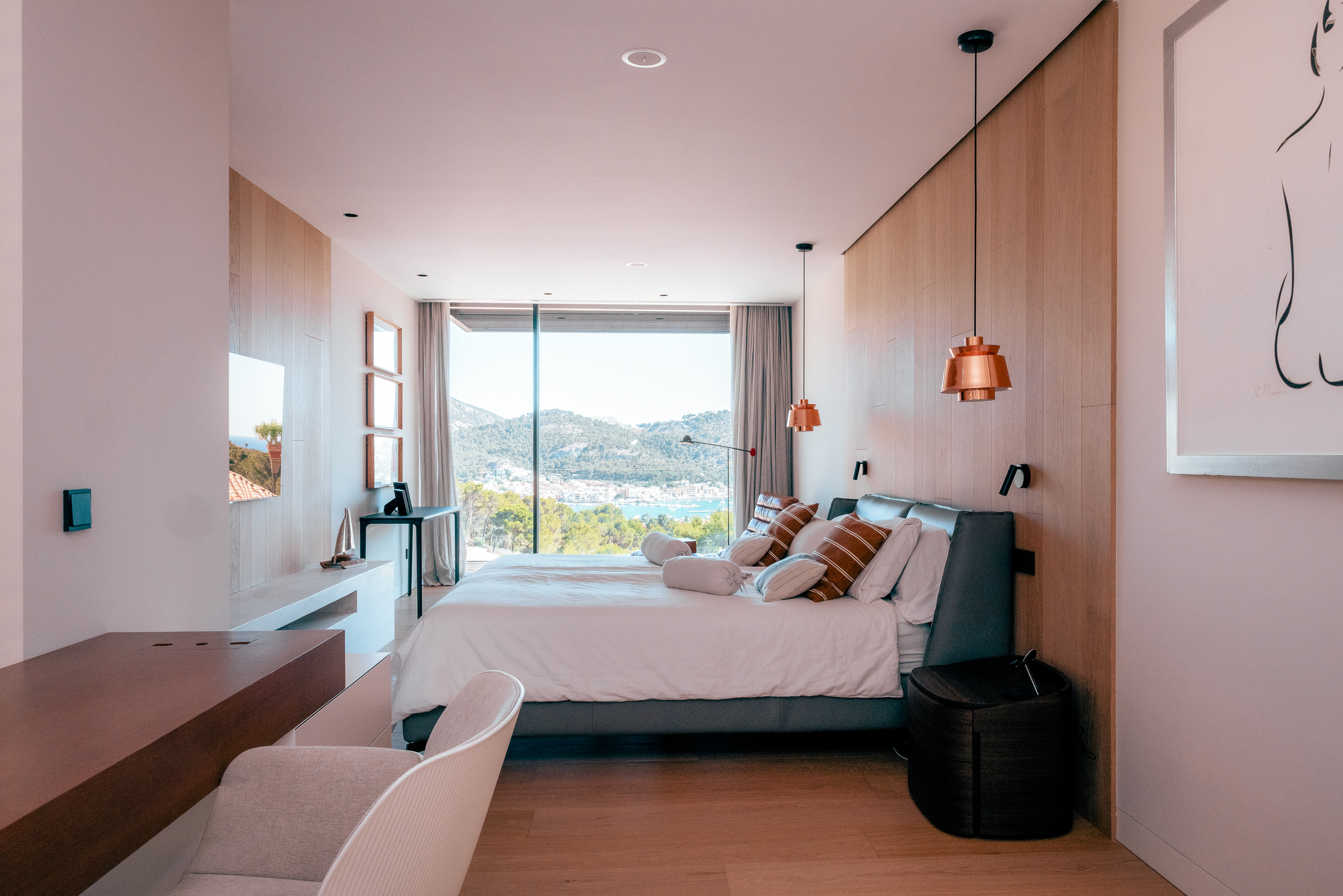 Luxury villa in Port de Andratx with sea views and large pool — 8