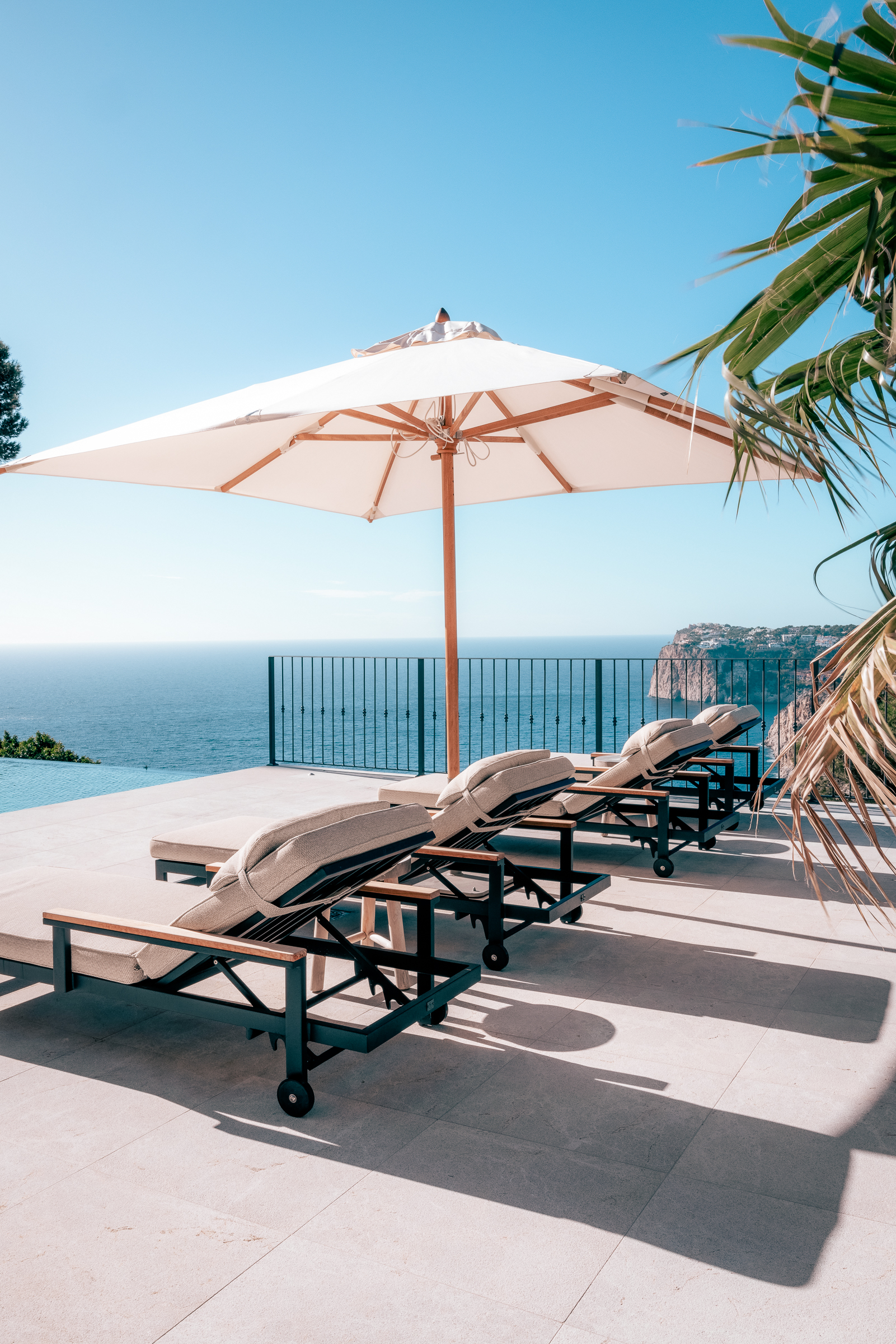Elegant 4-Bedroom Villa in Cala Llamp with Sea Views — image 12