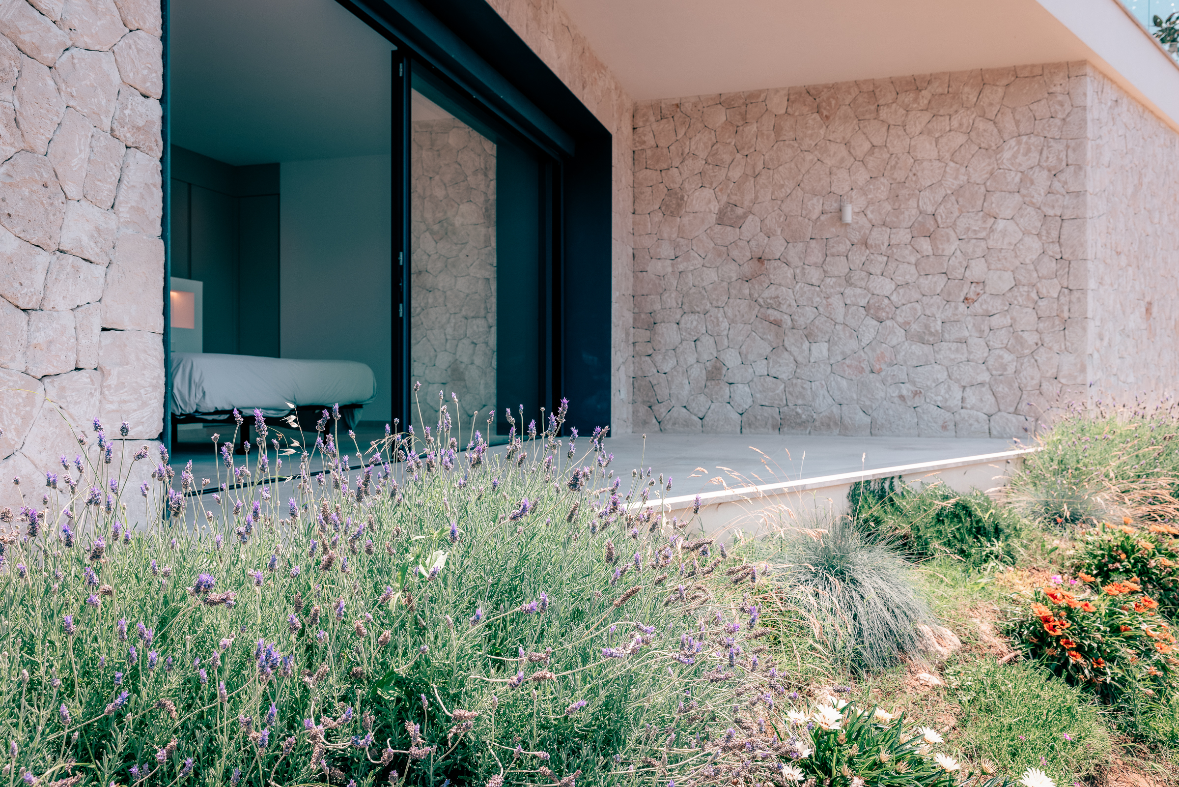 Luxury Sea View Villa for Sale in Costa d'en Blanes, Mallorca — image 12