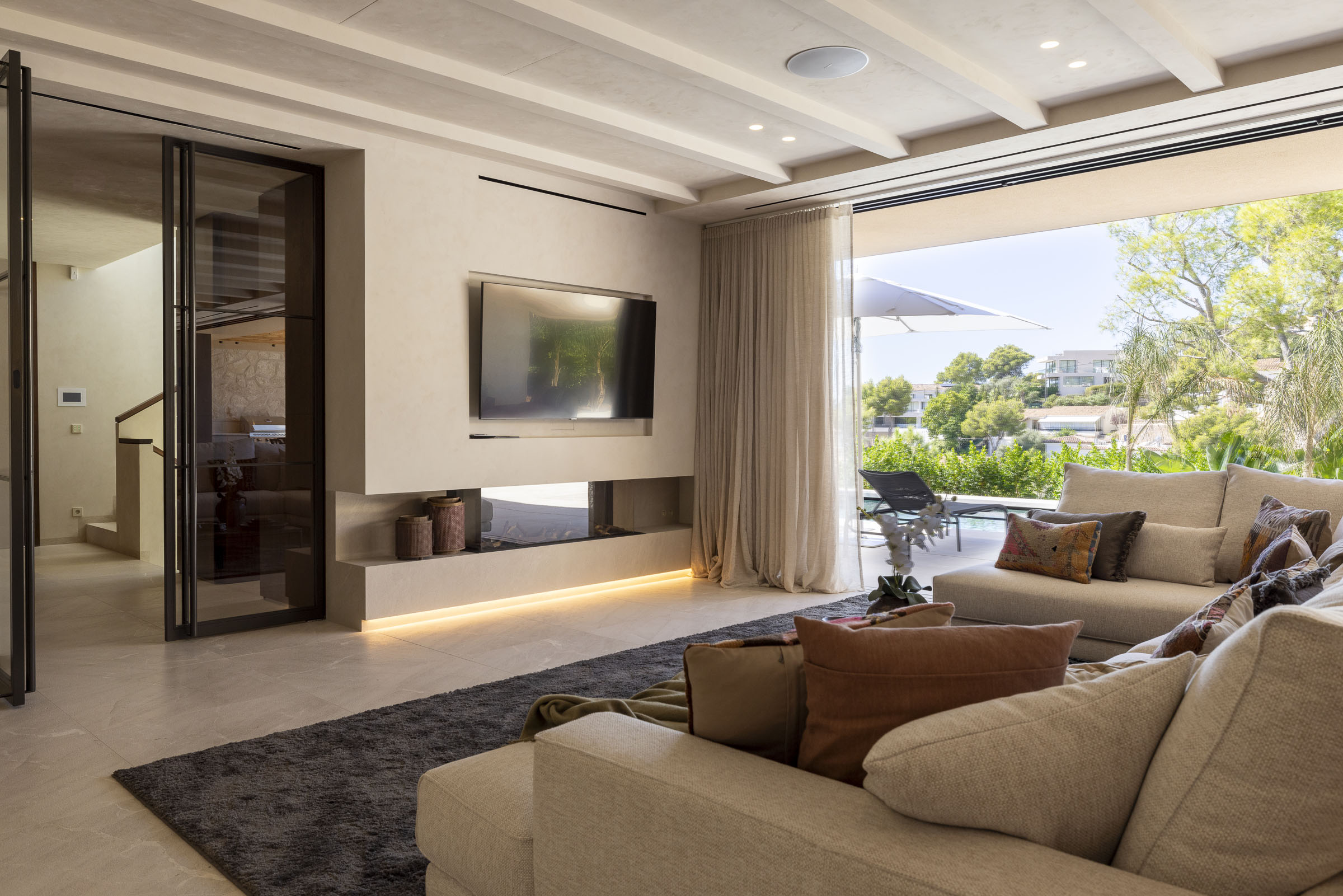 Modern 4-Bedroom Villa in Costa den Blanes with Sea Views — image 12