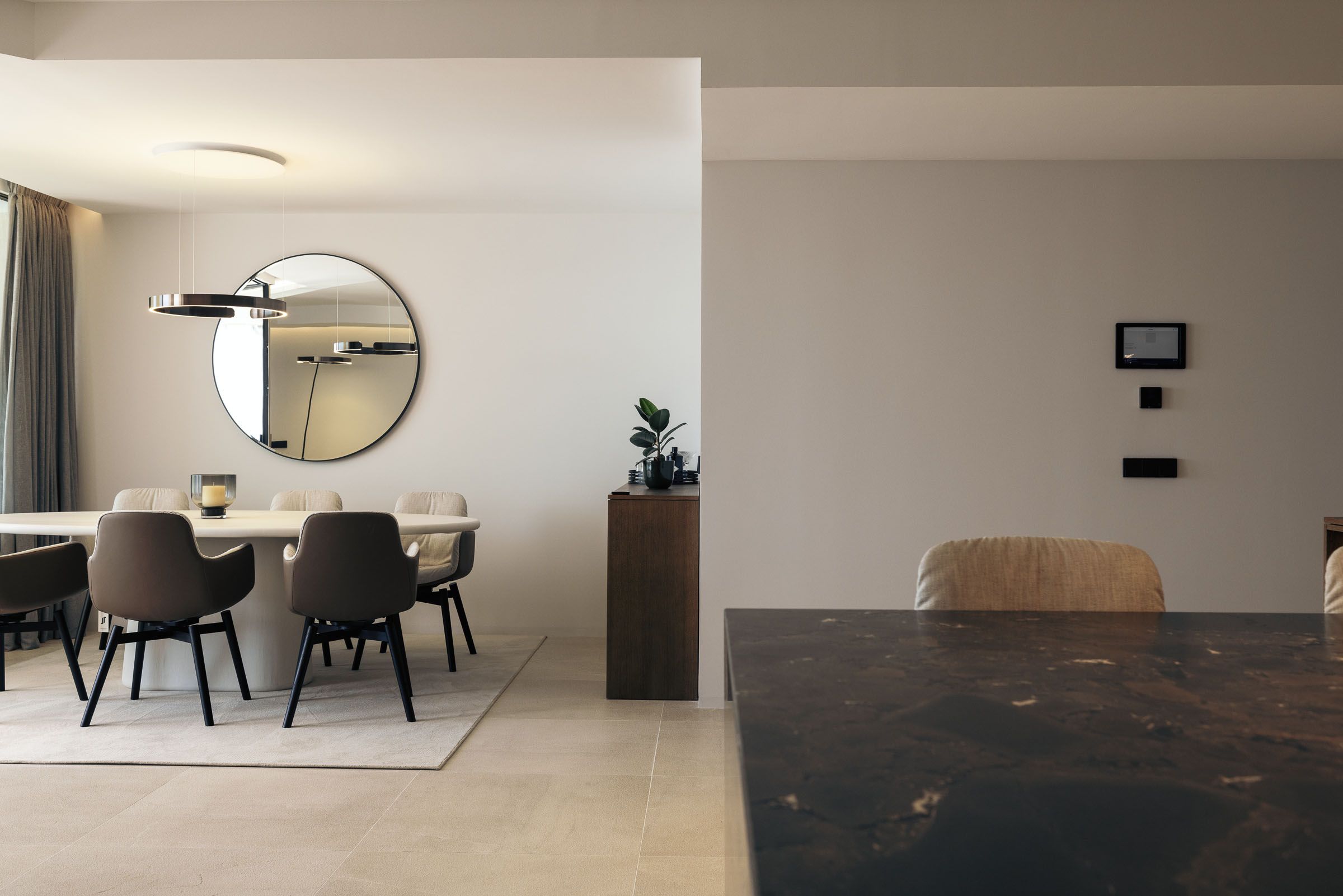 Exceptional 2-Bedroom Apartment in Portixol with Sea Views — image 2