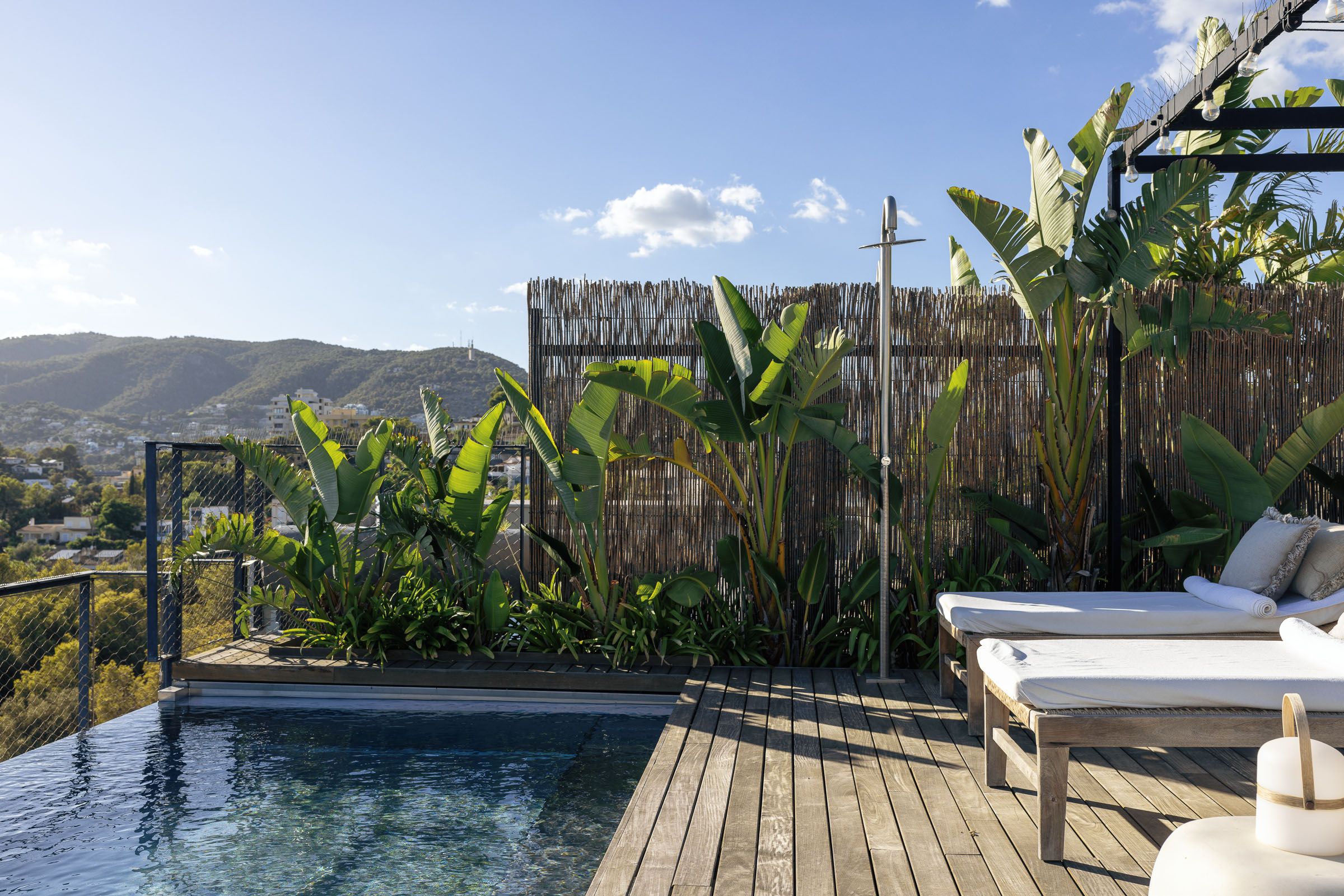 Contemporary Duplex Penthouse in Bonanova, with Private Rooftop Pool and Sea Views — image 3