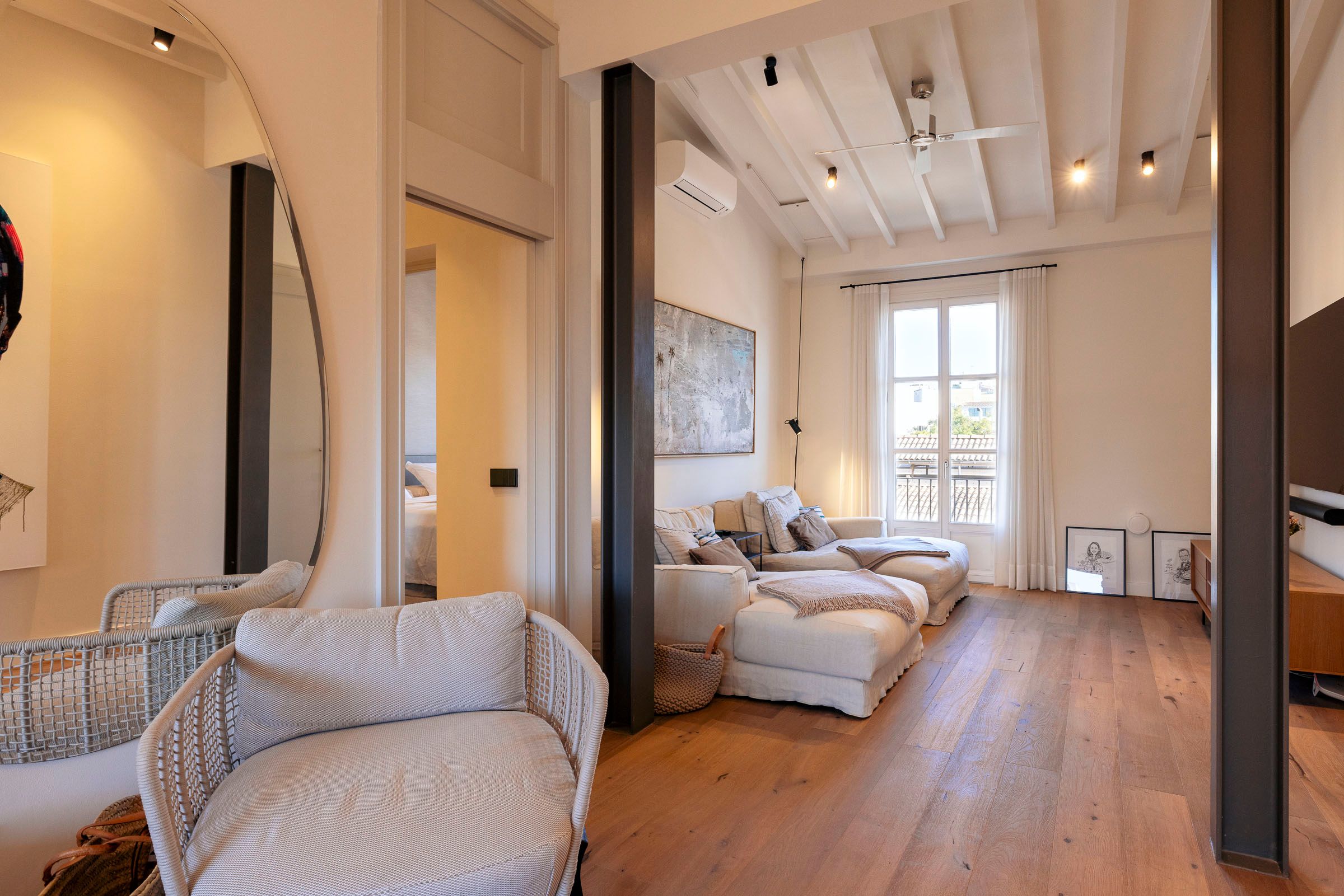 Elegant Duplex with Two Private Terraces and garage in Santa Catalina — image 8