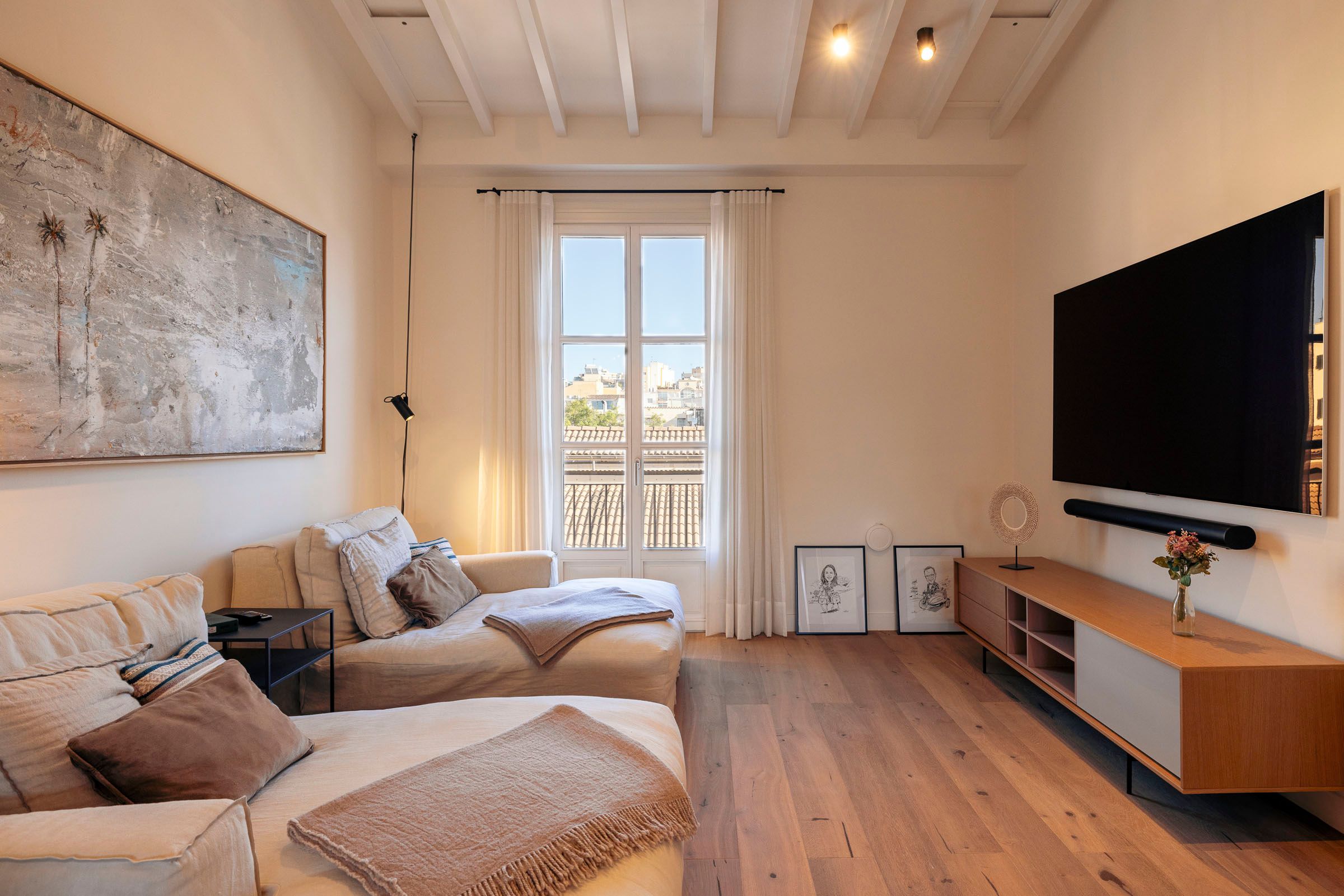 Elegant Duplex with Two Private Terraces and garage in Santa Catalina — image 9