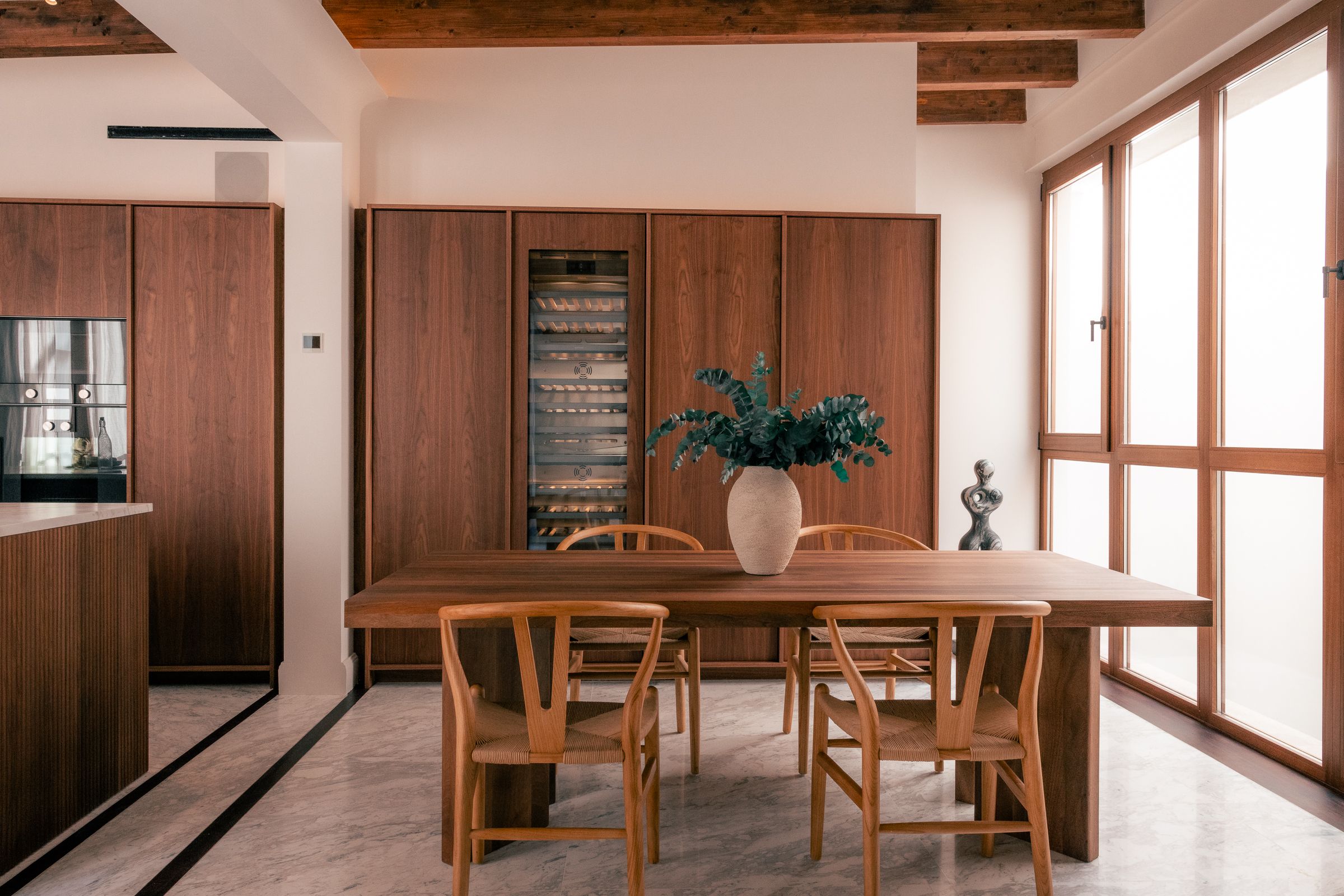 Elegant 3-Bedroom Penthouse in Palma with Sea Views — image 8