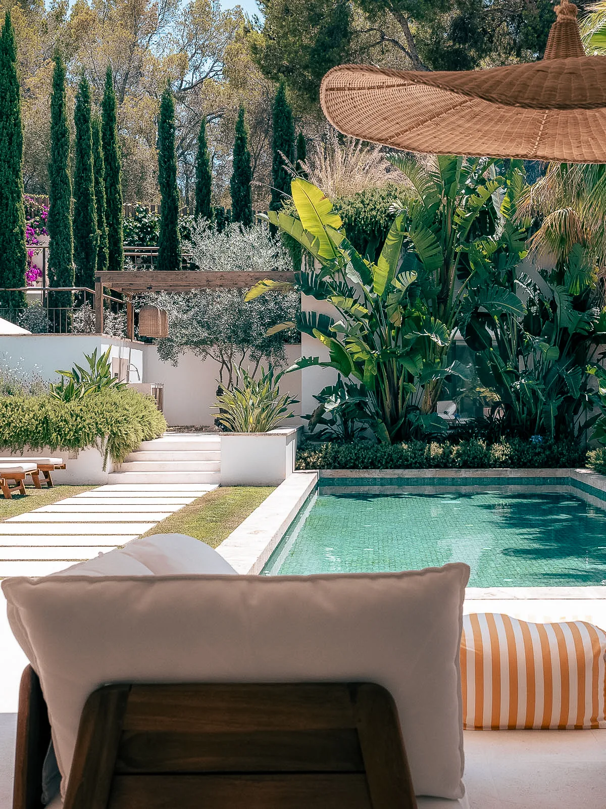 Luxury Mediterranean Villa with Total Privacy in Prestigious Bendinat