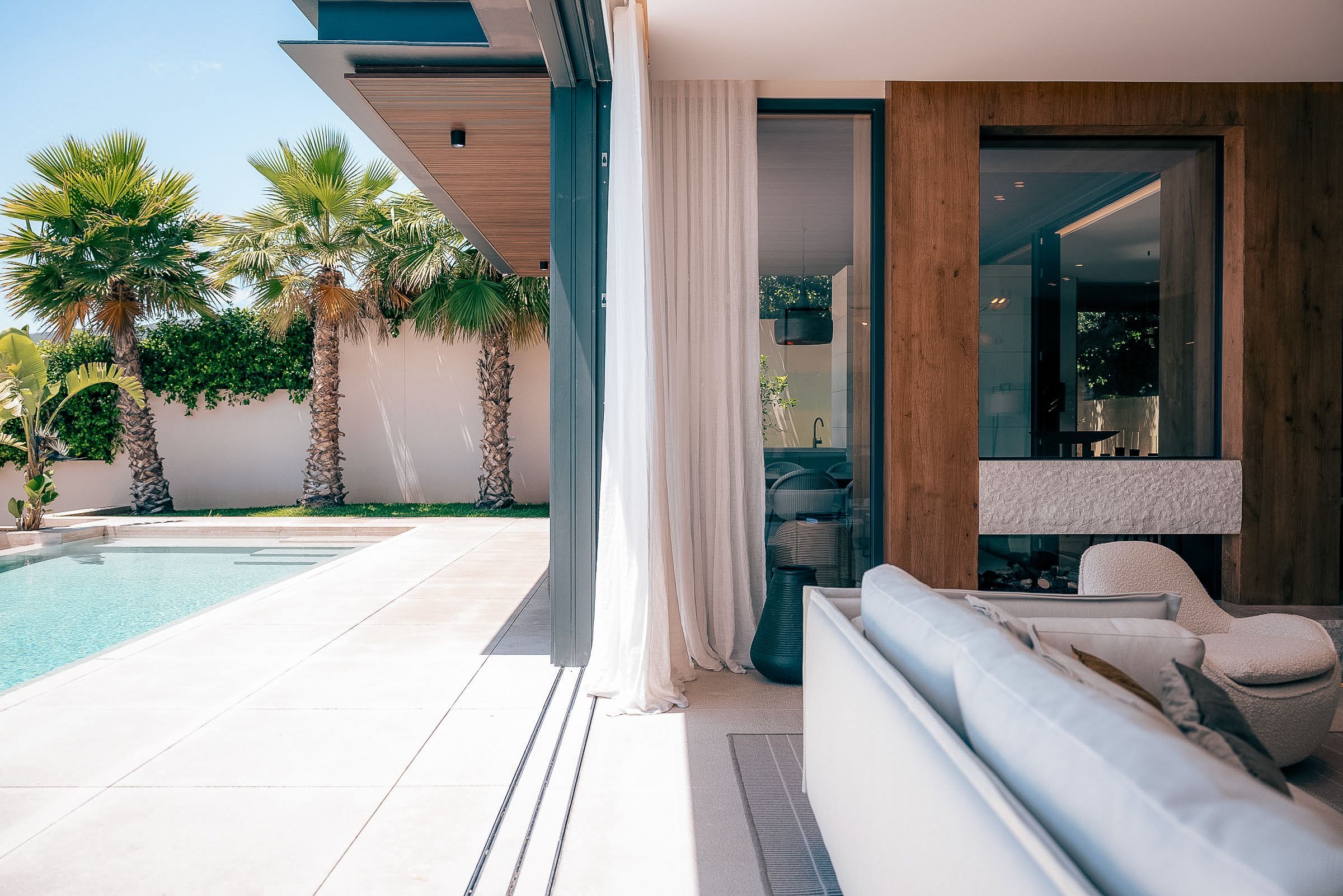 Contemporary 4-Bedroom Villa in Portals Nous with Sea Views — image 5