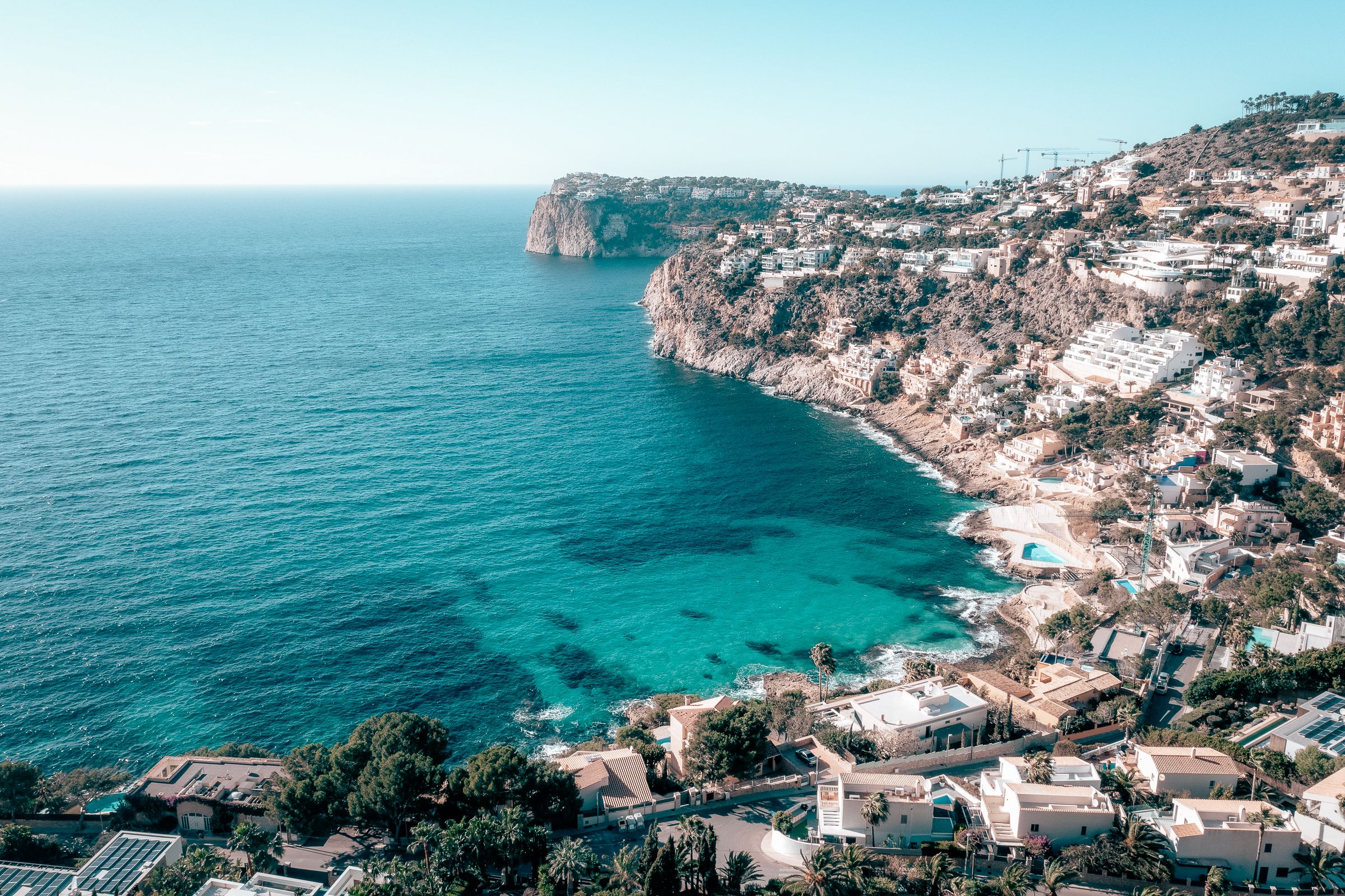 Elegant 4-Bedroom Villa in Cala Llamp with Sea Views — image 9