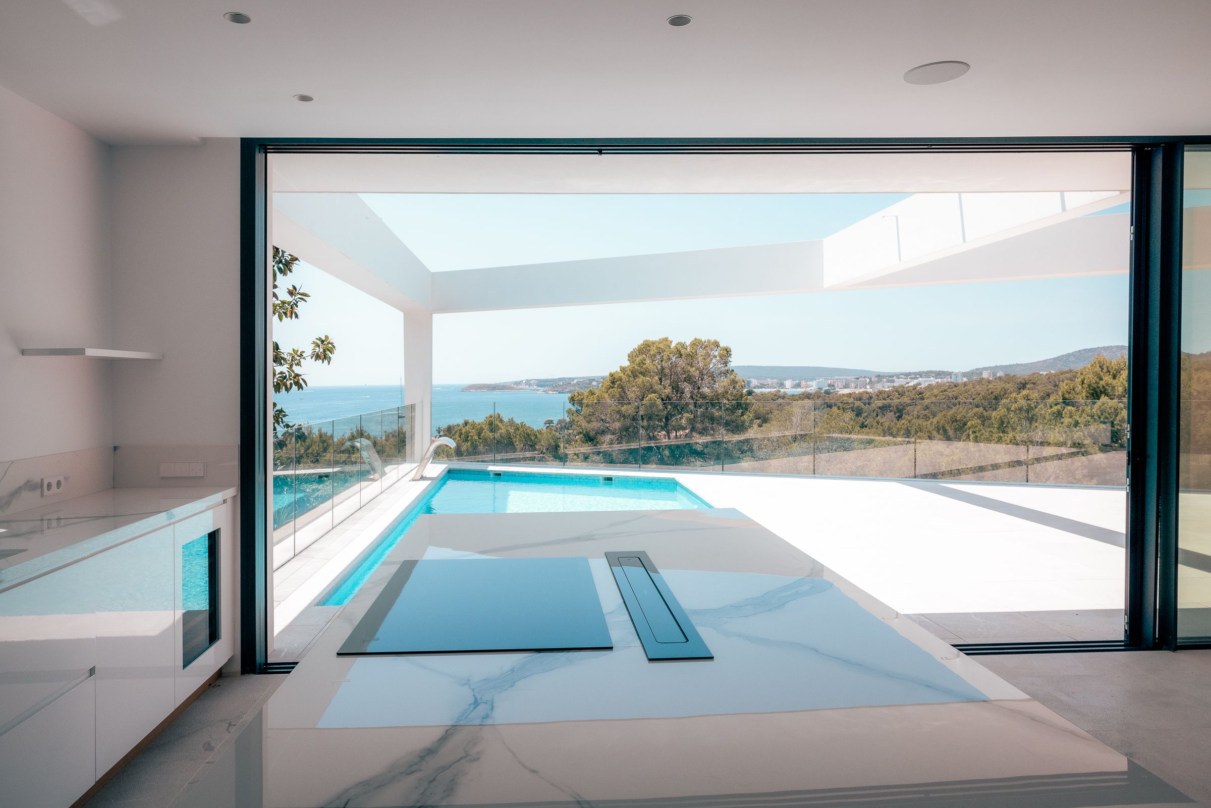 Luxury Sea View Villa for Sale in Costa d'en Blanes, Mallorca — image 7